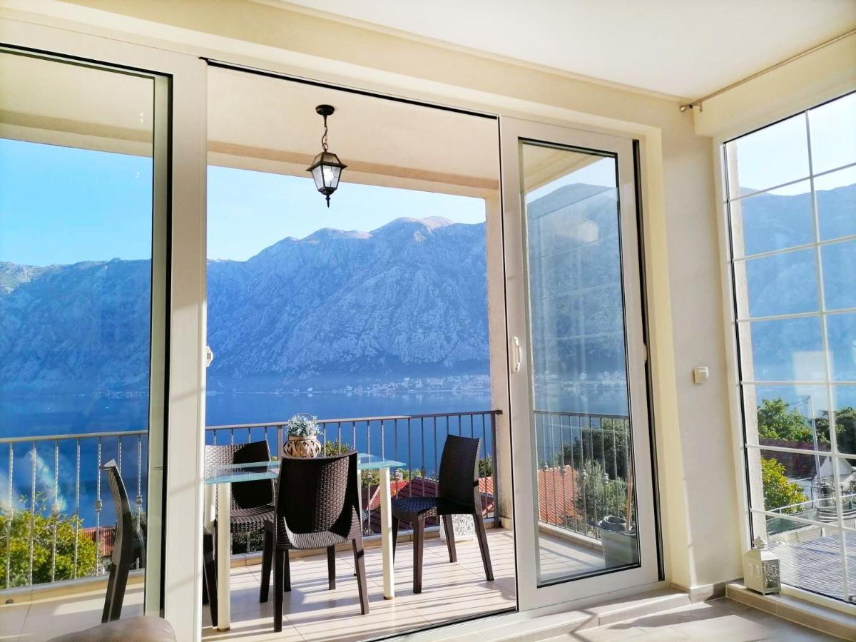 Bay Of Kotor View Apartment With Pool Prčanj Extérieur photo