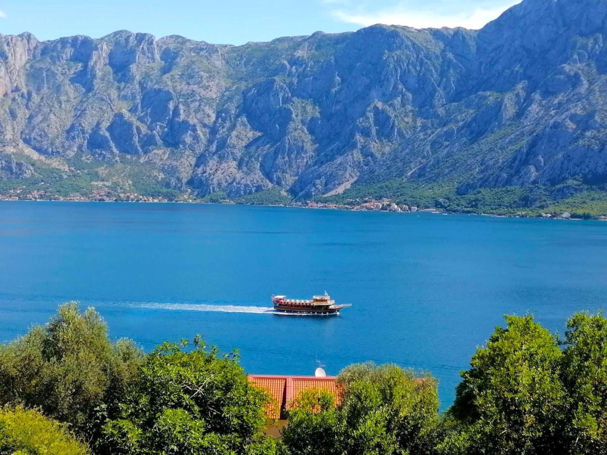 Bay Of Kotor View Apartment With Pool Prčanj Extérieur photo